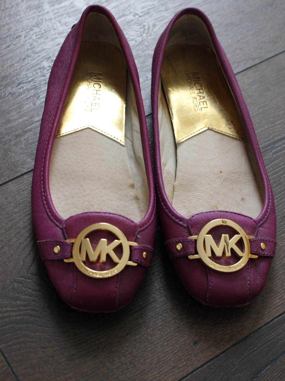 Michael Kors Women's Pink Ballet Flats with Gold MK Accent - Picture 2 of 7